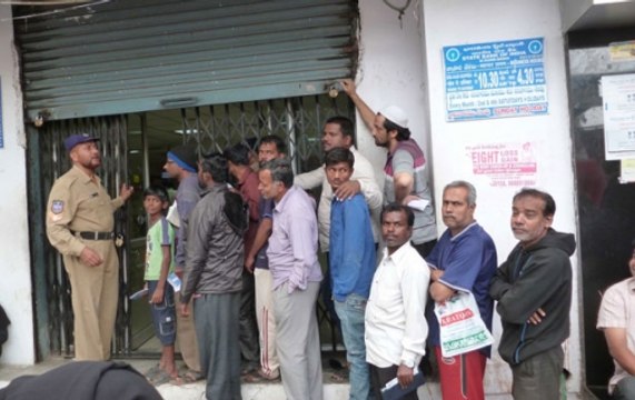 Cash crunch still a problem for people, cashless ATMs see long queues