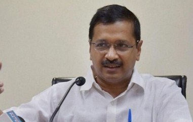 AAP chief Arvind Kejriwal and three of his colleagues apologise to BJP's Arun Jaitley