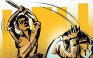 Uttar Pradesh: 'Dabaang' beat up couple in the street of Moradabad