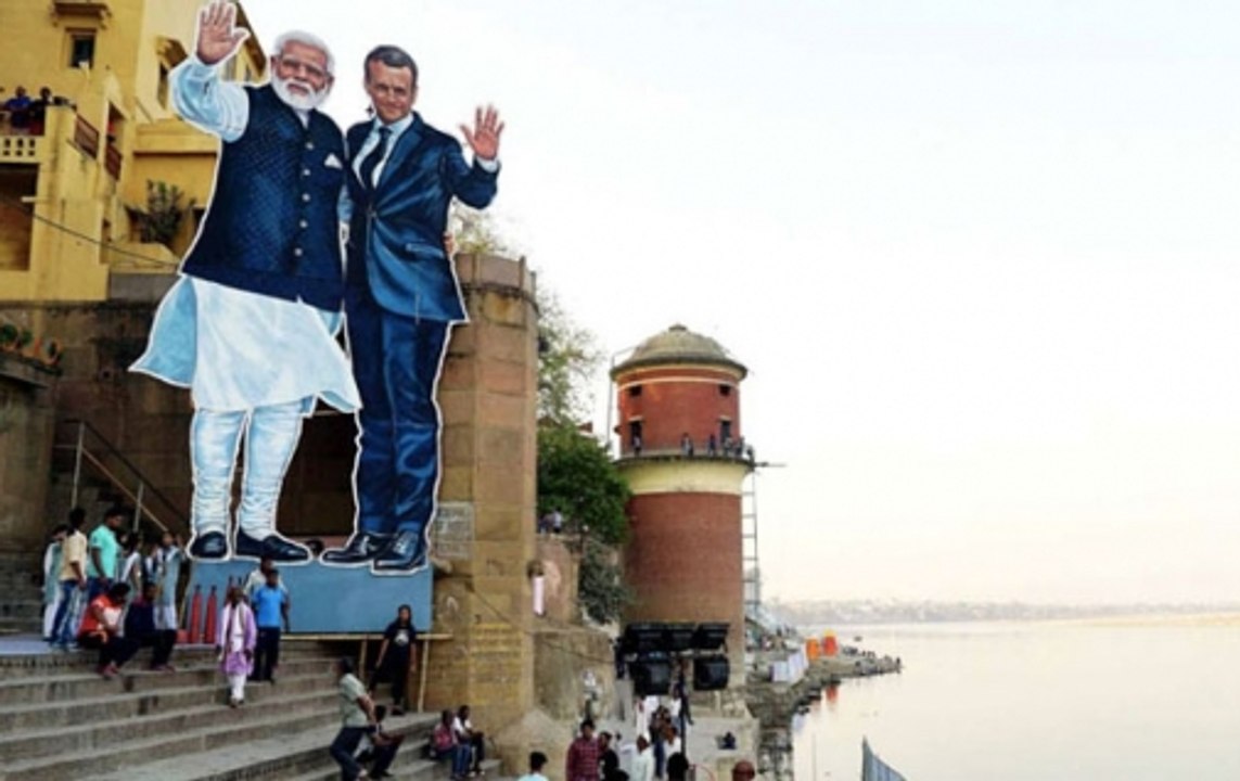 PM Modi, along with President Macron, enjoy boat ride in Varanasi