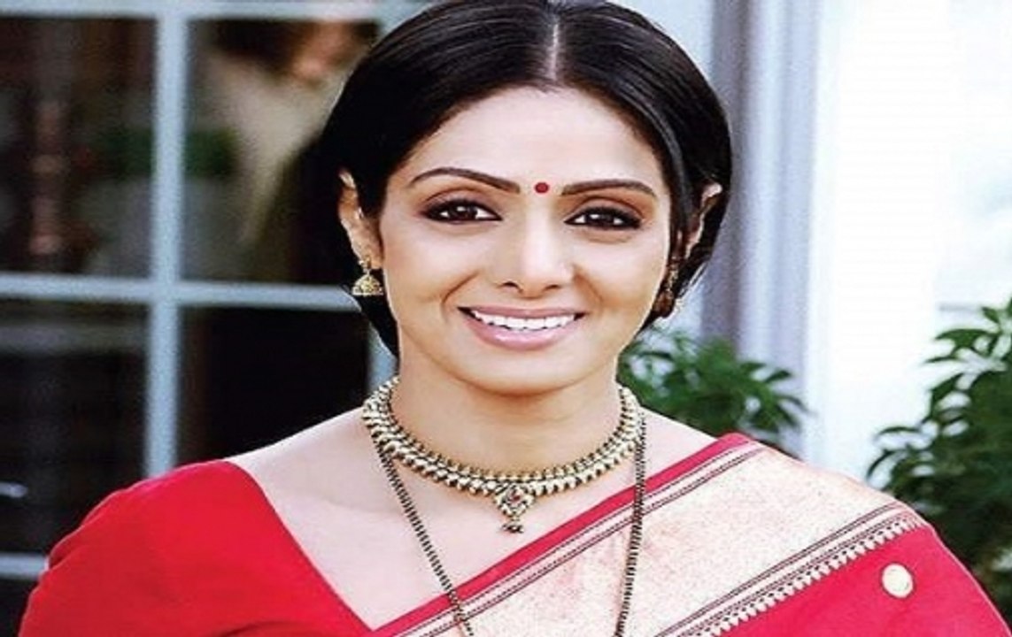 Sridevi last rites: Thousands gather to bid farewell to Sridevi, funeral at 3.30 pm