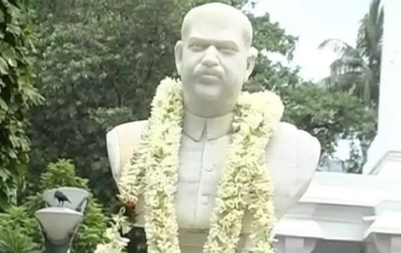 Jan Sangh founder Syama Prasad Mookerjee’s statue vandalised in Kolkata,