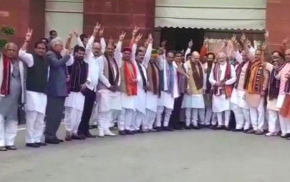 PM Modi grandly welcomed at the second part of Parliament’s Budget Session