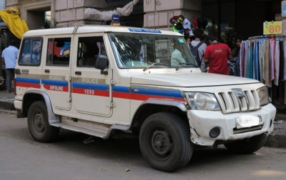 Mumbai: Thieves stole police car from outside of Tilak Nagar Police Station