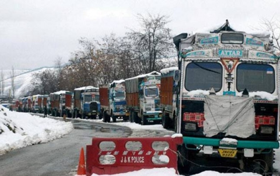Srinagar-Jammu national highway remains shut due to landslides