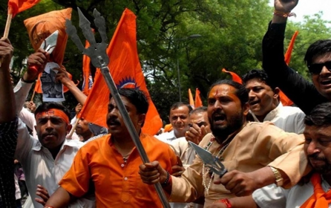 Valentine's Day: Bajrang Dal opposes celebratio...