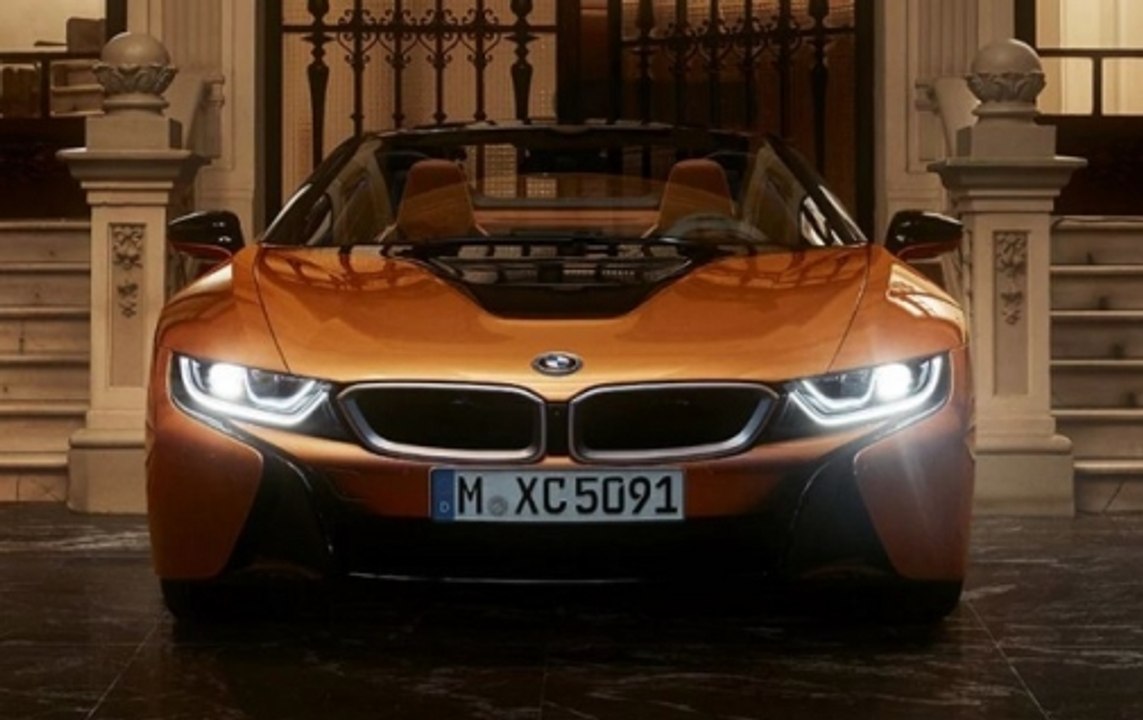 Auto Expo 2018 | BMW unveils hybrid car i8 Roadster in India