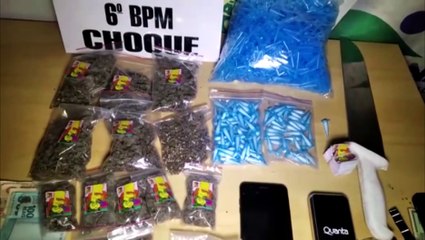 Télécharger la video: Ação da PM termina com dois detidos e várias porções de maconha e cocaína apreendidas no Novo Milênio