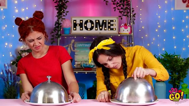 DESAFÍO DE COMIDA PEGAJOSA VS. COMIDA REAL Desafíos de comida divertidos por 123 GO! GOLD Spanish