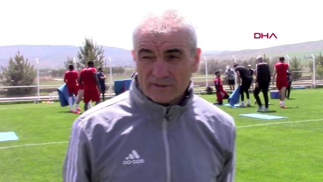 SPOR Rıza Çalımbay Risk bittikten sonra futbol oynanmalı