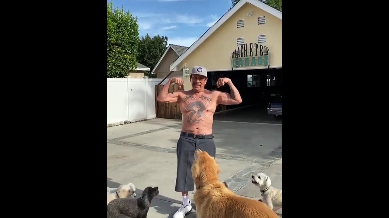 Danny Trejo, 76 years old, shows his muscles - Machete