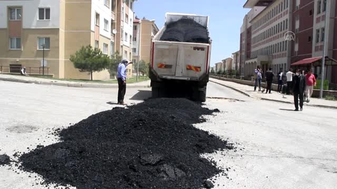 Erciş Belediyesi yol bakım çalışmalarına hız verdi