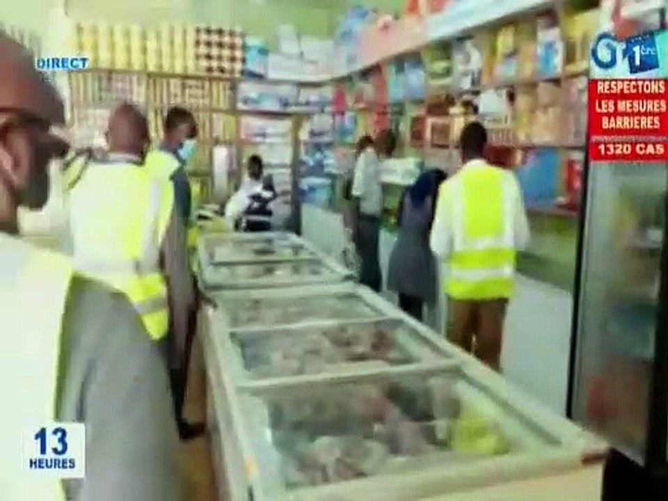 RTG / Oyem - Visite du marché par le Chef de Service Provincial du Commerce pour s’assurer de la présence sur les étales des produits vivriers