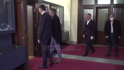 Top News - Mustafa për Kurtin: LDK e bëri kryeministër