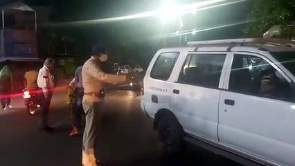 डीएसपी सुरेंद्र पाल सिंह राठौर ने बाहर के चेकपोस्ट का दौरा किया