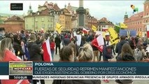 Reprimen manifestaciones en Polonia