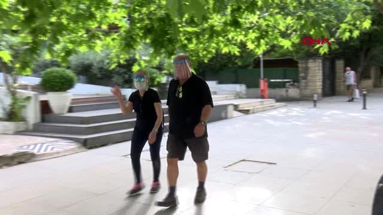 65 YAŞ ÜSTÜ EVLERİNE DÖNDÜ -BAĞDAT CADDESİ-HAVADAN CADDEBOSTAN