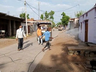 कोरोना वायरस से जंग मे  ग्राम पंचायत ने दूसरी बार करवाया सैनेटाईज