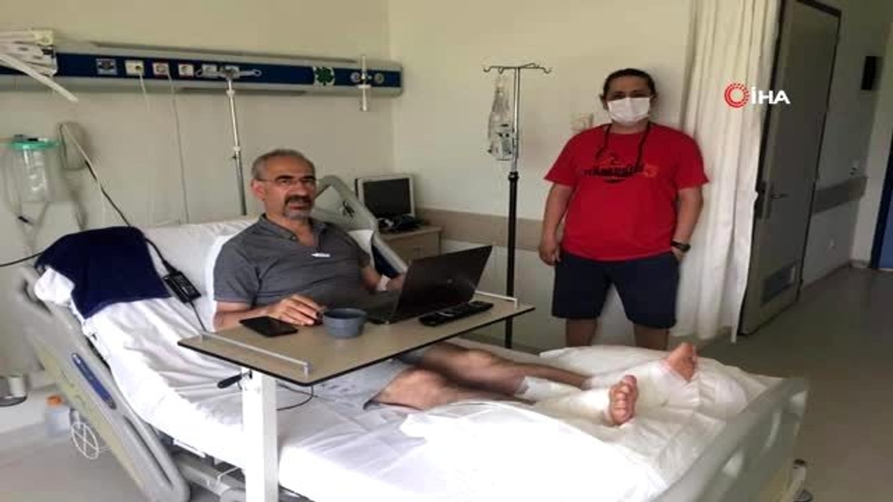 Profesör inceleme yaptığı 82 derecelik termal suyun içine düşerek yaralandı