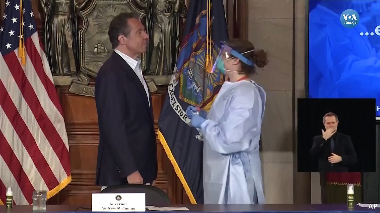 New York Valisi Canlı Yayında Corona Virüsü Testi Oldu