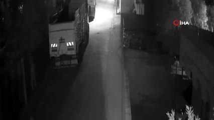 Keşif yapıp bisiklet çalan hırsız kamerada