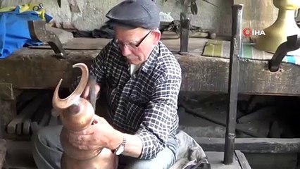 79 Yaşındaki Bakır Ustası Dükkanını Açmanın Mutluluğunu Yaşadı