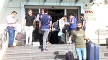 Malatya'da karantina süreleri dolan 170 kişi, memleketlerine uğurlandı