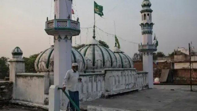 Congress leader in Karnataka writes to CM to allow public prayers