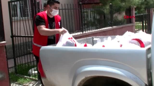 MUŞ Türk Kızılay'ı Varto'da 250 aileye yardım ulaştırdı