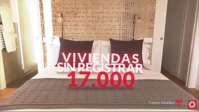 Sarasola enseñó en 2018 en Telemadrid el edificio de apartamentos de lujo en el que reside Ayuso