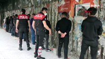 Beyoğlu'da pes dedirten olay...  13 kişi  polise böyle yakalandı