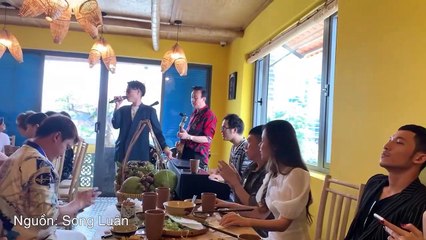 Đức Phúc hát Hơn cả yêu trước dàn nghệ sĩ