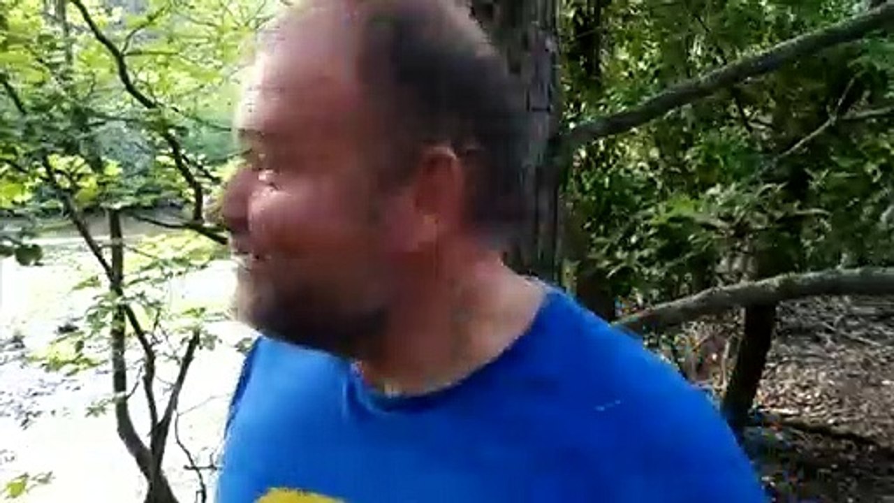 Καρπενήσι: Κατασκήνωση και βουτιές στα ποτάμια...