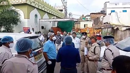 जिलाधीश महोदय एवं पुलिस अधीक्षक महिदपुर नगर कंटेंटमेंट क्षेत्र पहुंचे