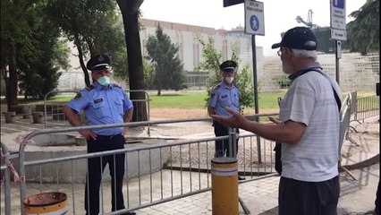 Ora News - Kryeqytetasit të keqardhur për shembjen e Teatrit Kombëtar, nuk mungojnë se zërat pro