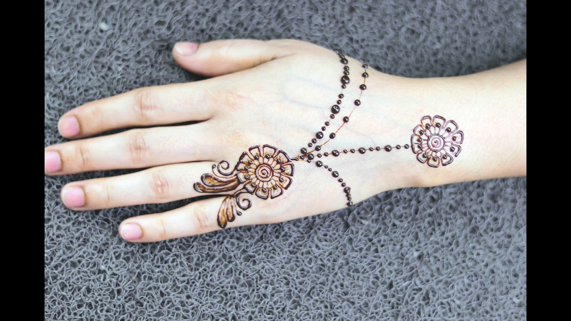 simple pakistani mehndi designs