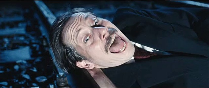 Pollo con ciruelas - Tráiler español (doblado)