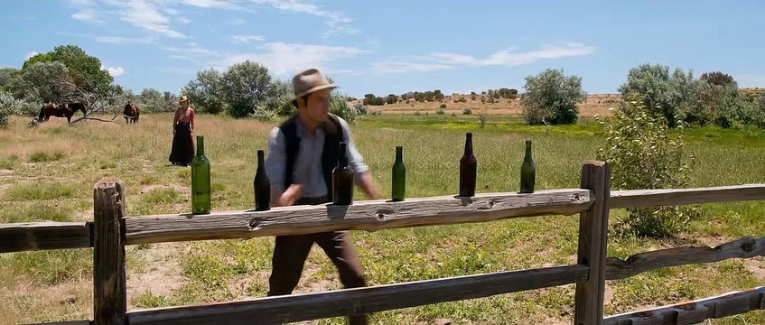 Mil maneras de morder el polvo - Tráiler español