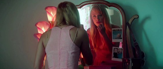 It Follows - Tráiler español (doblado)