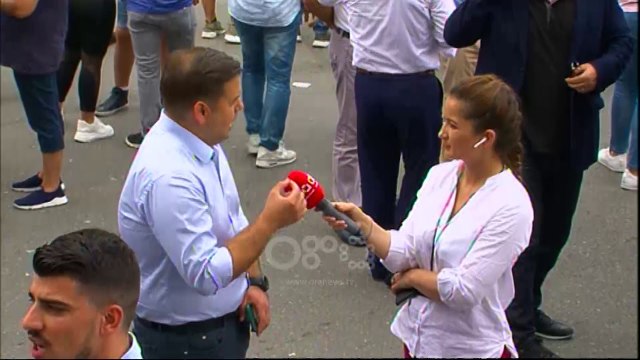 Ora News - Braimllari: Jemi në mbështetje të Aleancës për Teatrin, fundi i Ramës është i pakthyeshëm