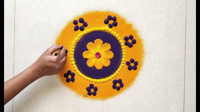 Easy and Simple Rangoli design for Festivals जो आप भी बना लेंगे | Simple Kolam | Flower Muggulu