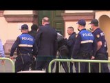 Protesta tek Teatri Kombetar/ 7 te arrestuar per akte dhune - News, Lajme - Vizion Plus