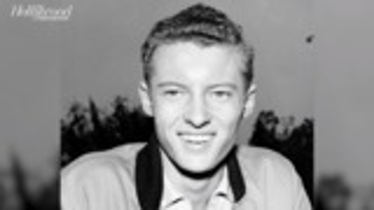'Leave It to Beaver' Actor Ken Osmond Dies at 76, Hollywood Remembers Fred Willard & More | THR News