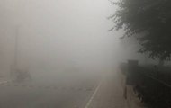 Delhi: Smog at Rajpath in the early morning hours