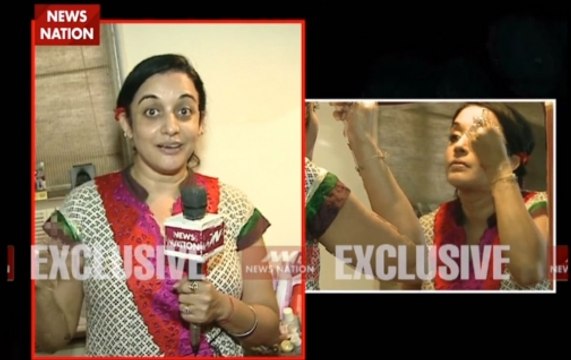 Serial Aur Cinema: Swati Anand aka Mitali bhabhi shows make-up skill