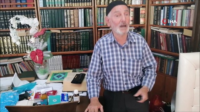 80 yaşındaki gazinin okuma azmi: Bir gözünü vatan için verdi, diğer gözünü kitaplara adadı