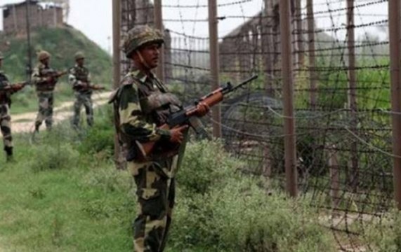 Pak violates ceasefire in Poonch sector; Indian Army retaliates in J&K