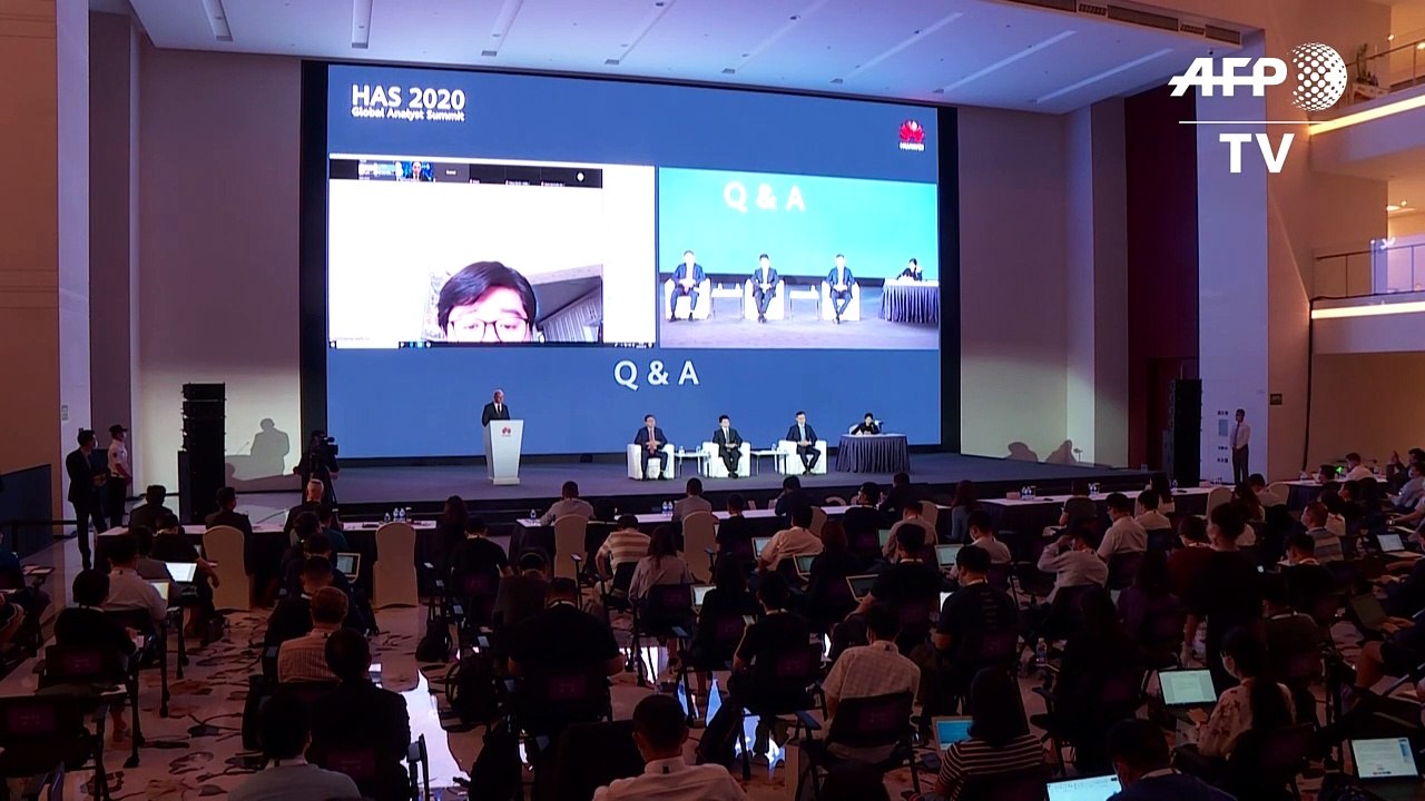 Huawei luta para 'sobreviver'