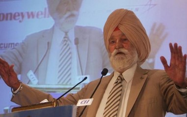 Speed news:  State funeral of IAF Marshal Arjan Singh: Gun salute, Sukhoi fly past