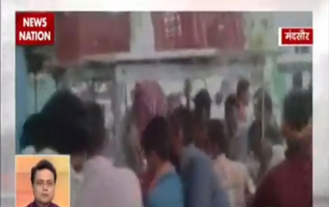 Speed News: Curfew in part of Mandsaur as farmers stir turns violent